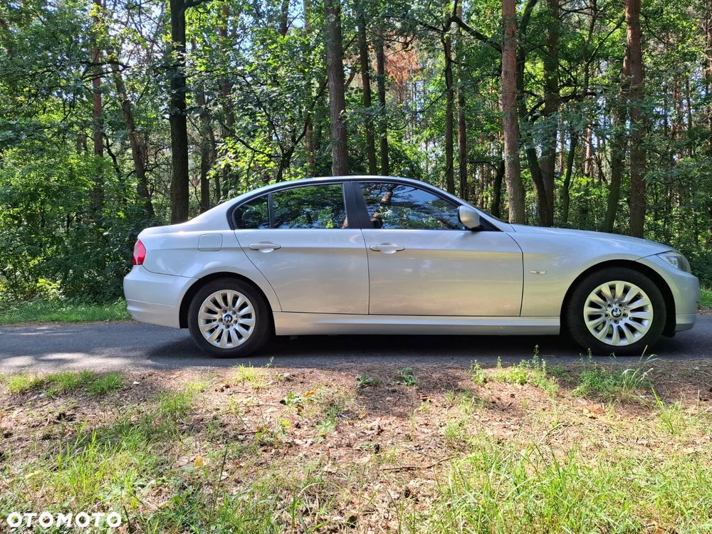 BMW Seria 3 320d DPF - 6