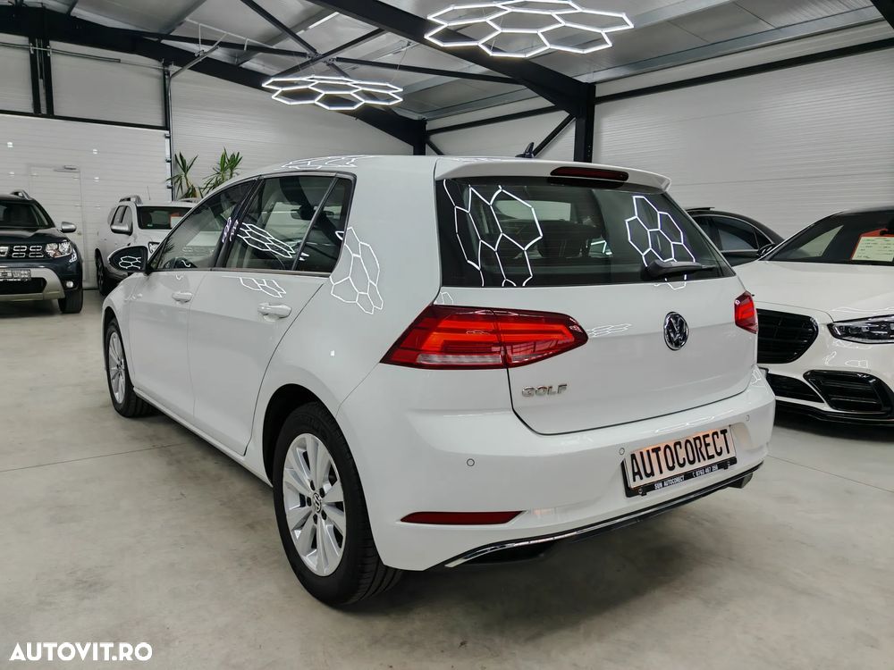 Volkswagen Golf 2.0 TDI (BlueMotion Technology) DSG Comfortline - 5
