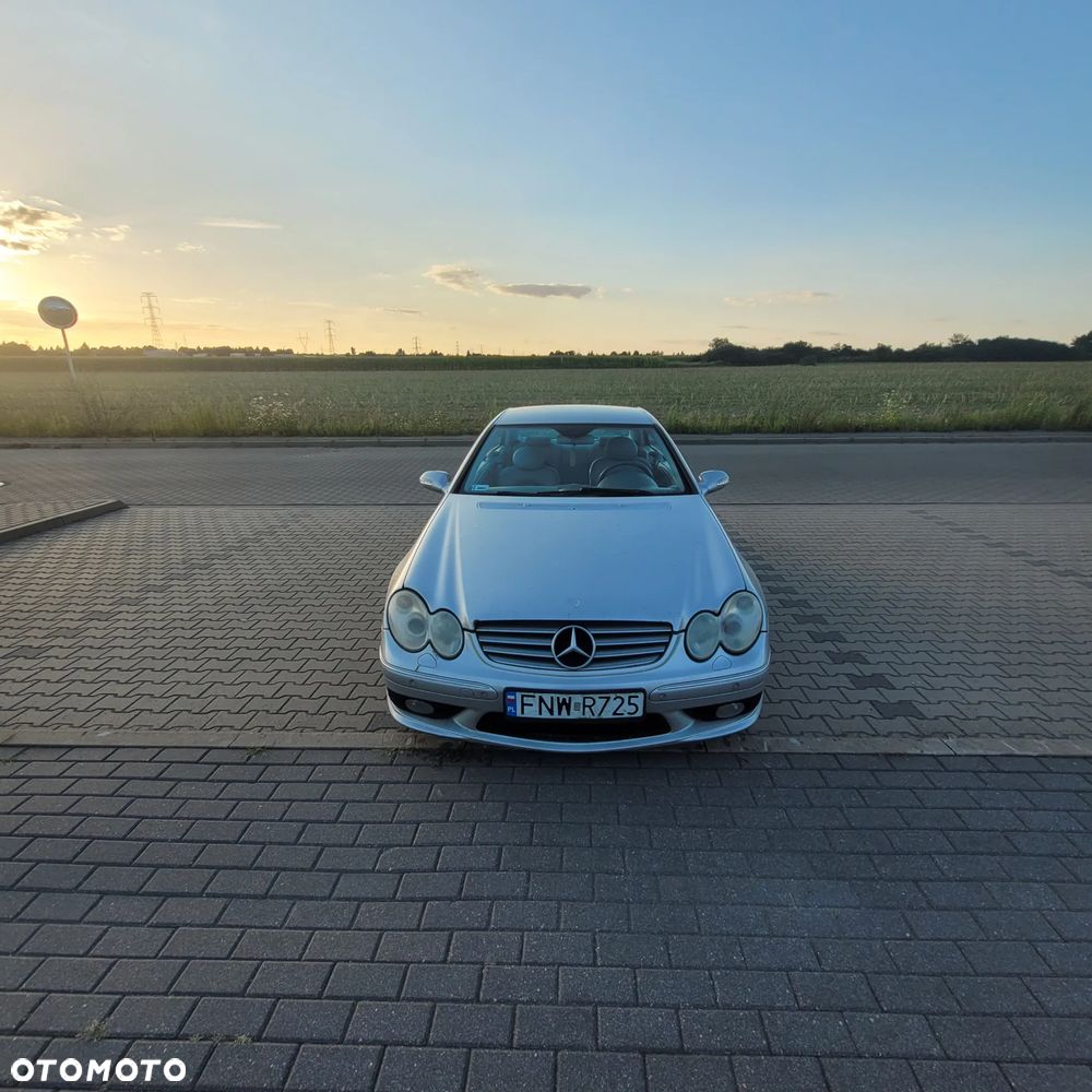 Mercedes-Benz CLK - 4