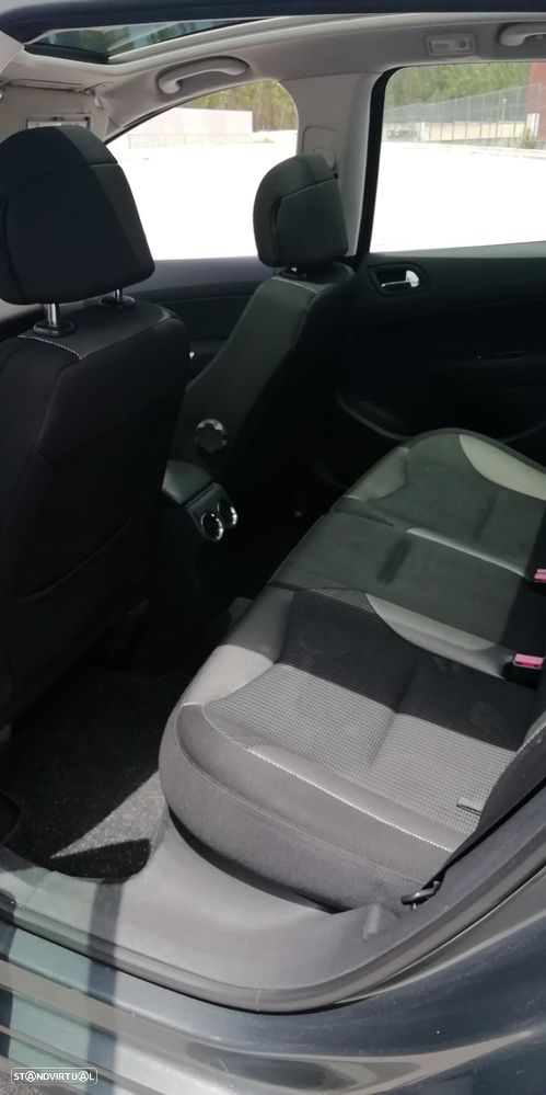 Peugeot 308 1.6 HDi Executive - 5