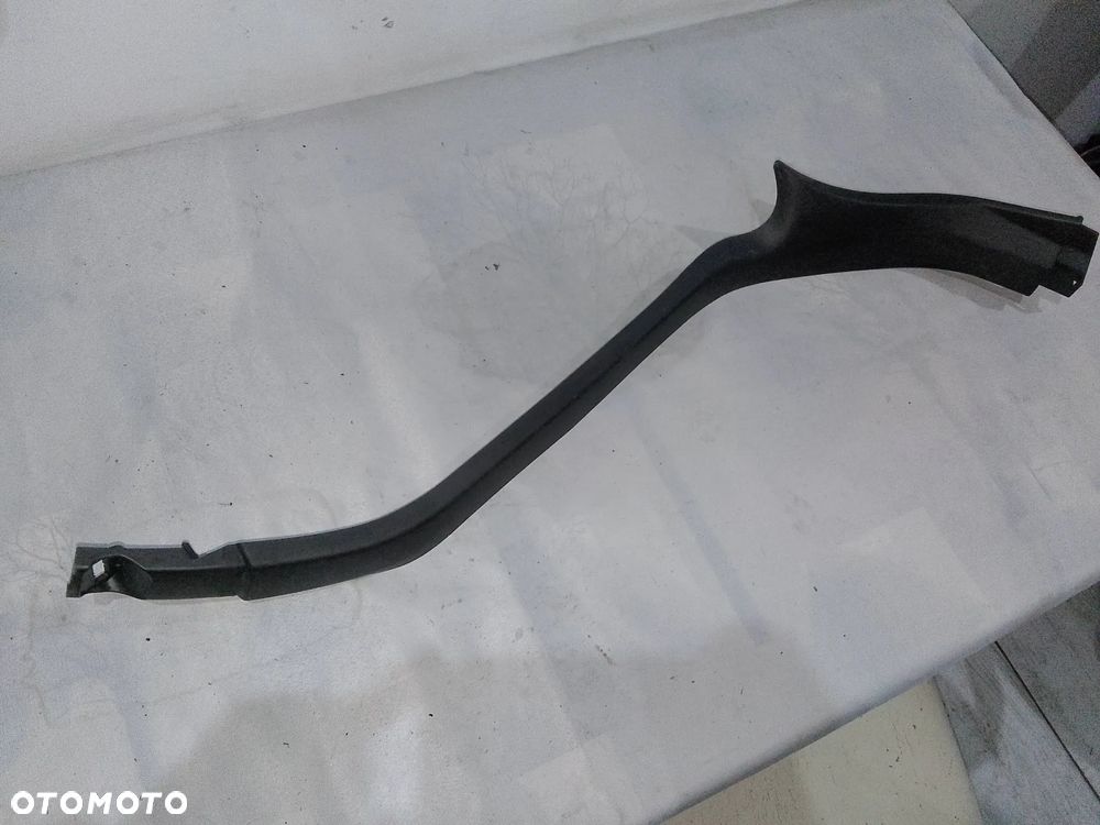 Panel tylny prawy osłona pasażera Fisker Karma C13114412400 - 2