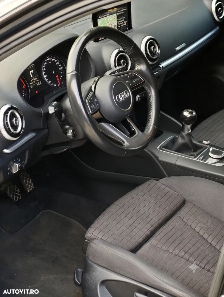 Audi A3 1.6 TDI (clean diesel) S line Sportpaket - 5