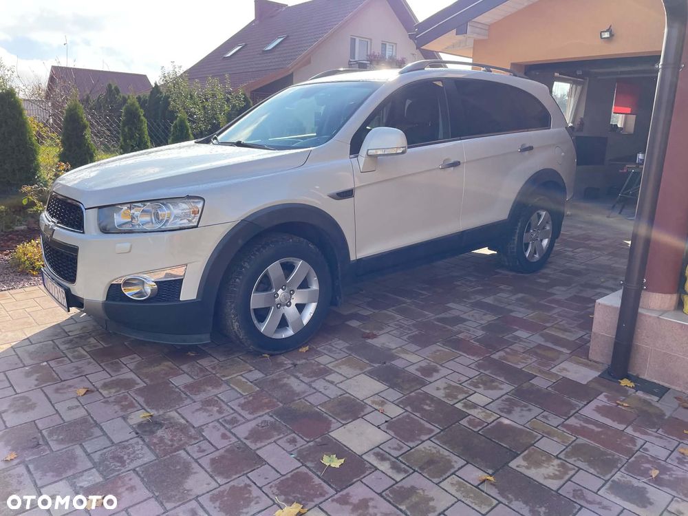 Chevrolet Captiva 2011 photo 3