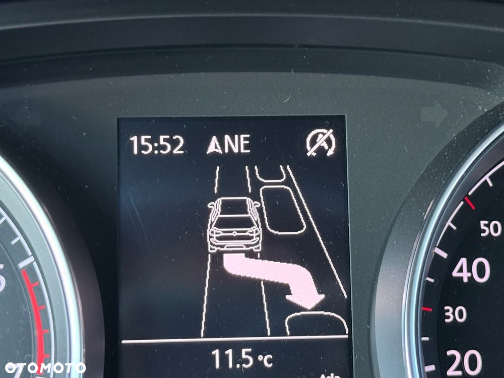 Volkswagen Golf 1.4 TSI BMT Highline - 23