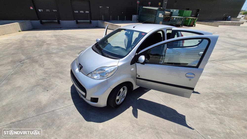Peugeot 107 1.0 Black&Silver - 12