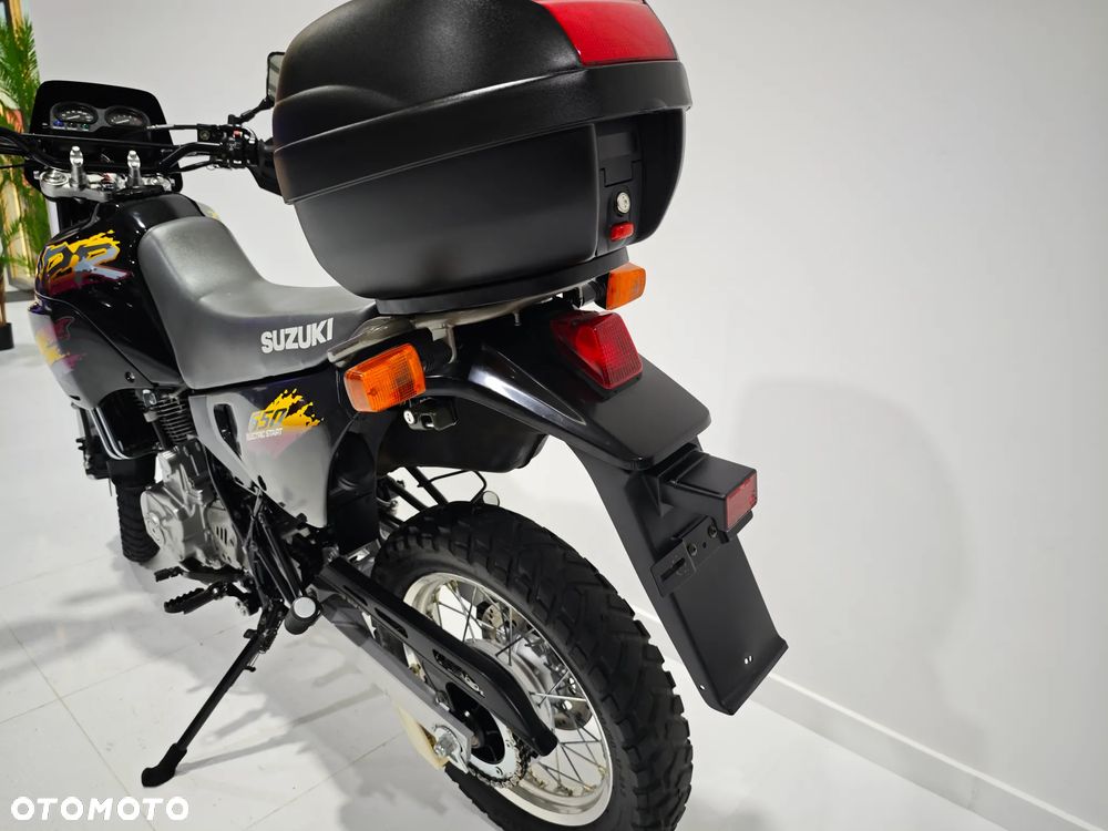Suzuki DR - 19