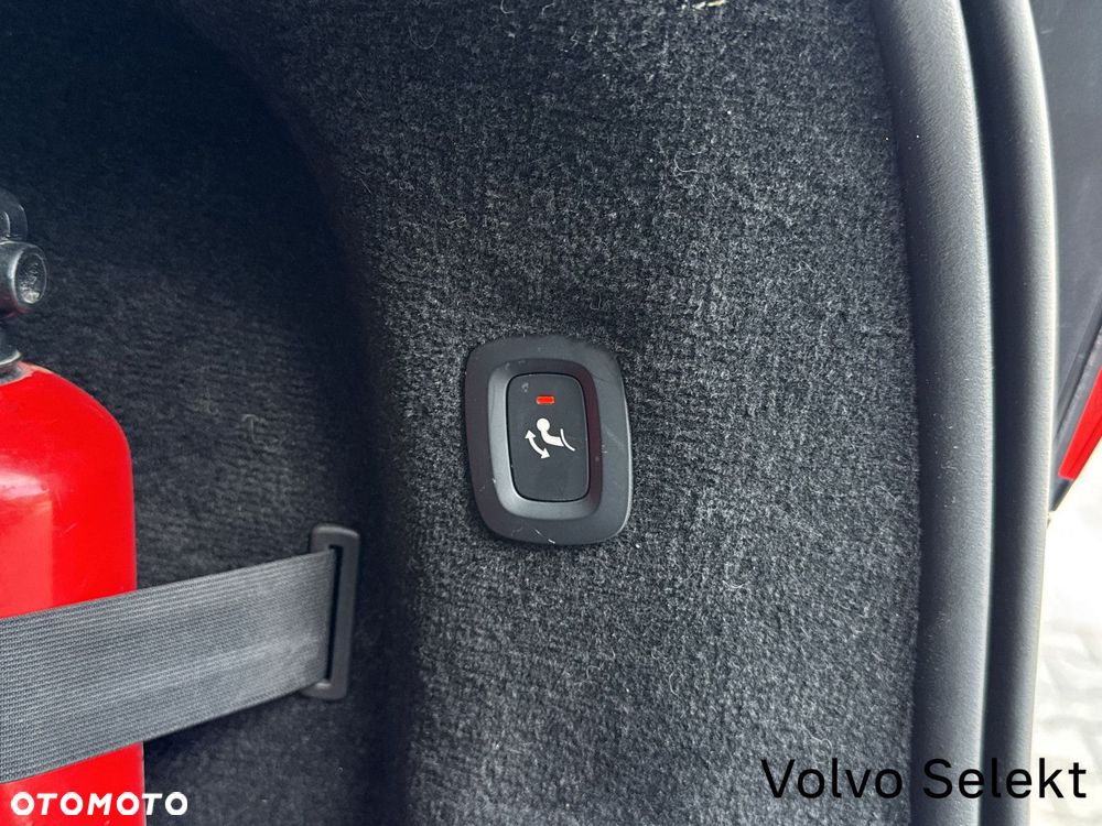 Volvo V90 Cross Country - 19