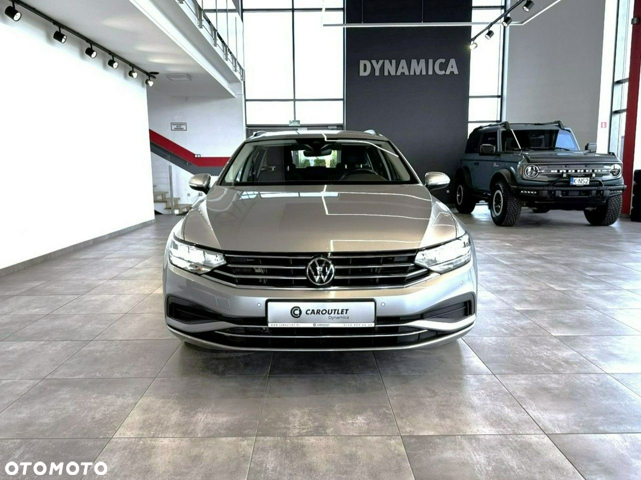 Volkswagen Passat - 2
