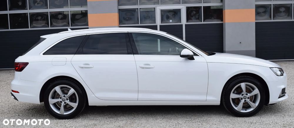 Audi A4 Avant 40 TFSI sport - 14