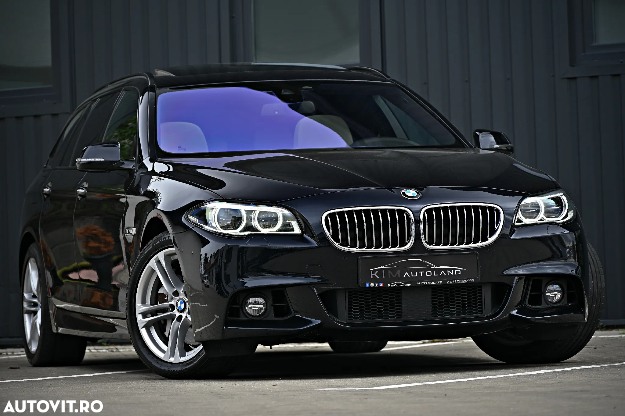 BMW Seria 5 525d xDrive Touring Sport-Aut. - 23