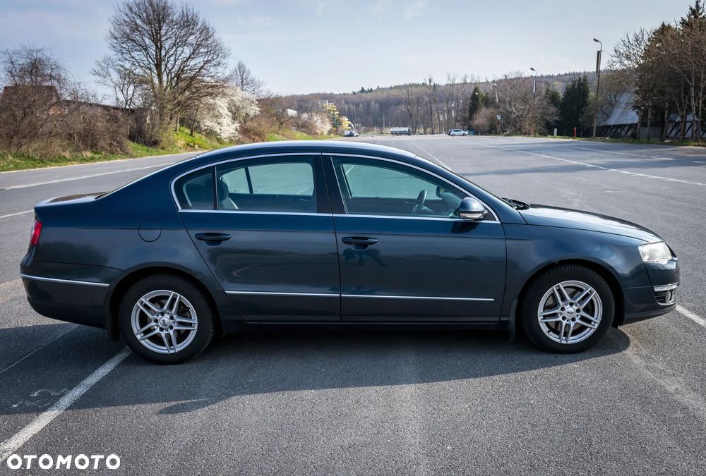 Volkswagen Passat 2.0 TDI DPF Comfortline - 9