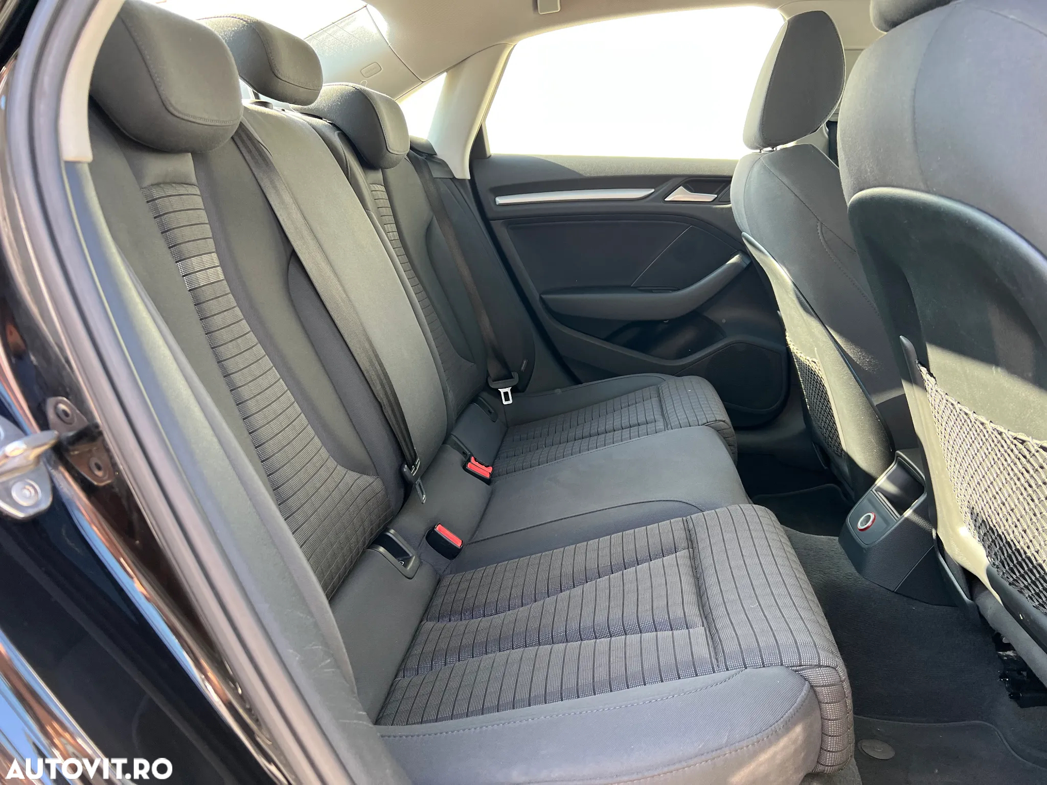 Audi A3 Sportback 1.6 TDI clean Stronic Ambiente - 8