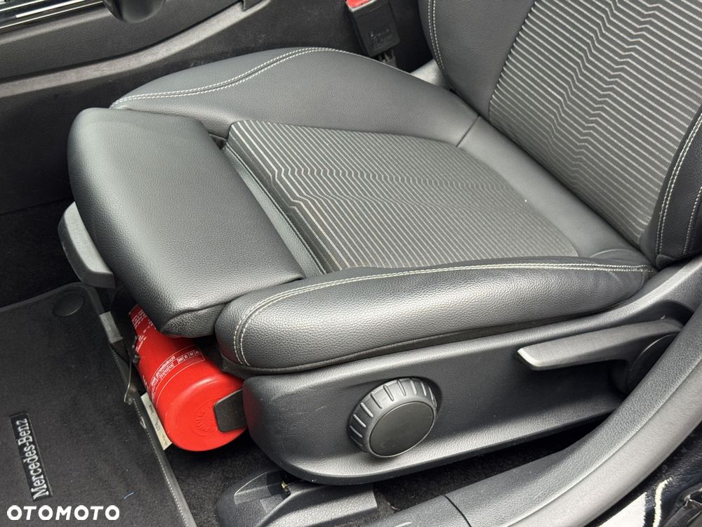 Mercedes-Benz CLA 200 mHEV Progressive 7G-DCT - 13
