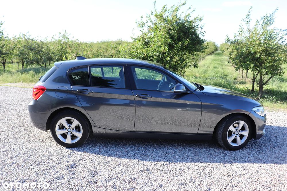 BMW Seria 1 116i Sport Line - 24
