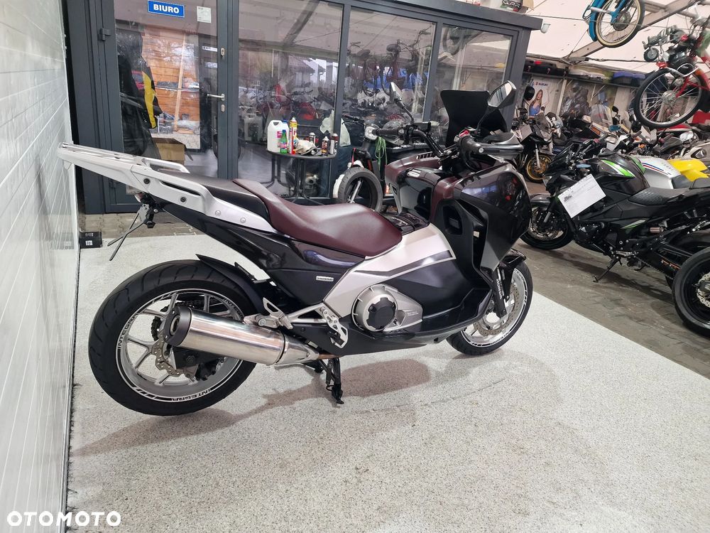 Honda NC - 16