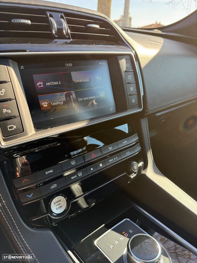 Jaguar F-Pace 2.0 i4D R-Sport AWD Aut. - 27