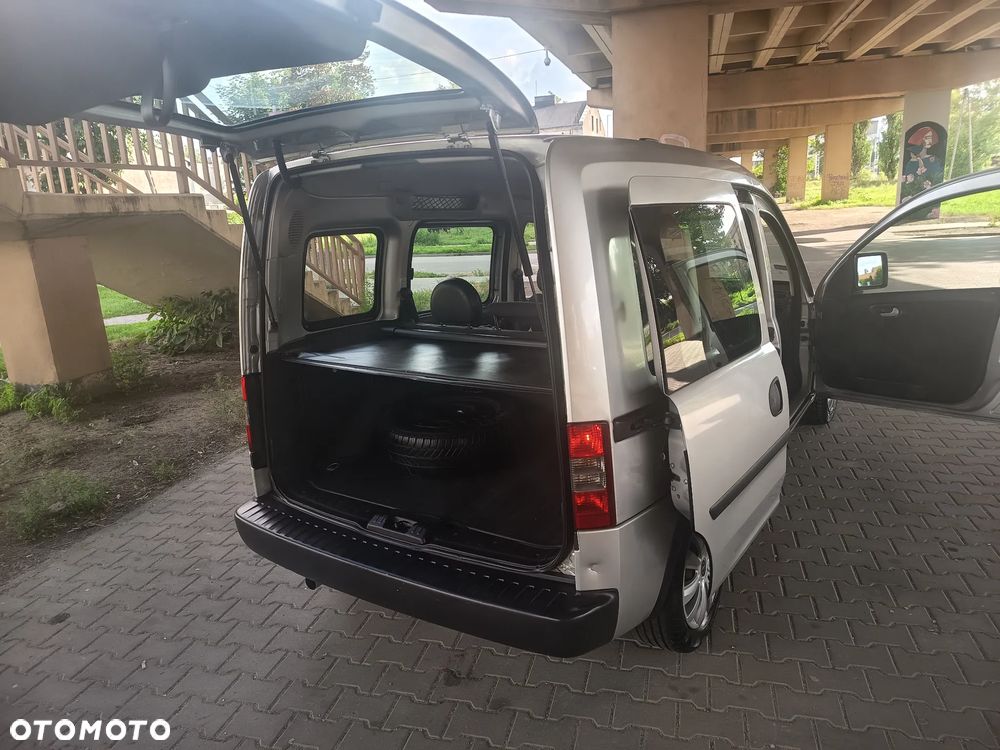 Opel Combo Tour - 16