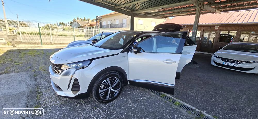 Peugeot 3008 1.6 Hybrid GT Pack e-EAT8 - 28