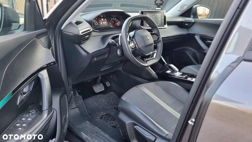 Peugeot 2008 1.5 BlueHDi Allure S&S EAT8 - 9