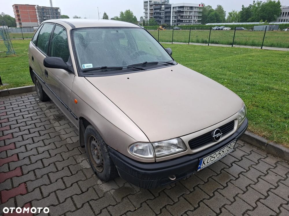 Opel Astra 1.4 Base - 1
