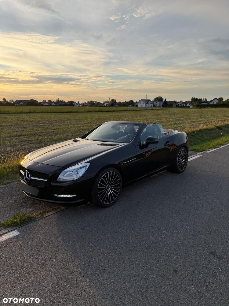 Mercedes-Benz SLK 200 CGI - 1