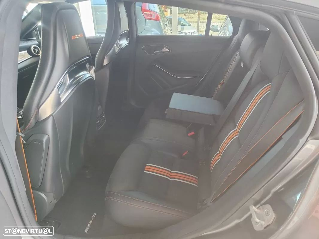 Mercedes-Benz CLA 45 AMG Shooting Brake 4-Matic - 12
