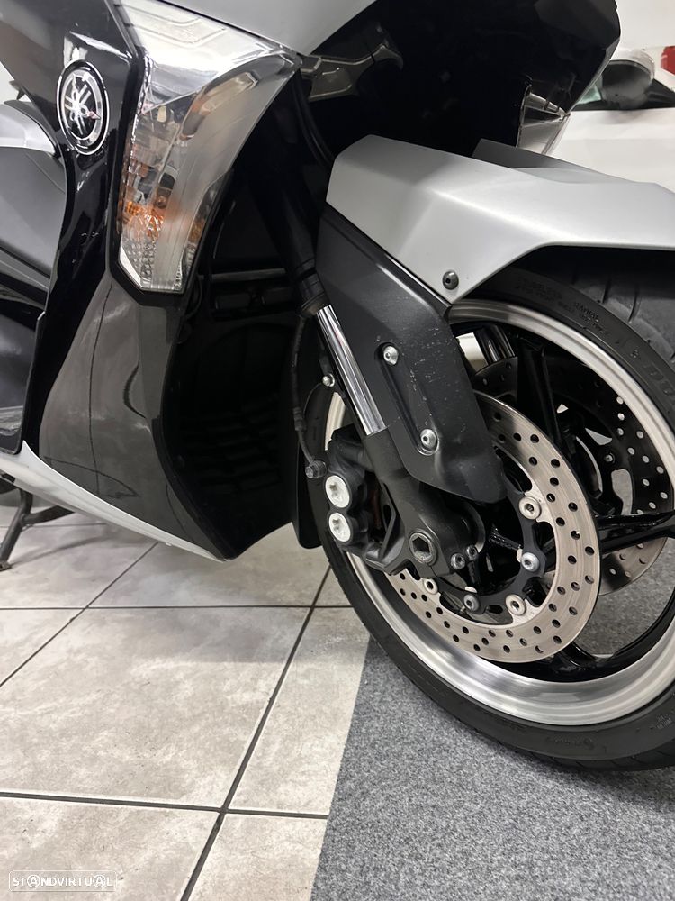 Yamaha TMAX 530 DX - 16