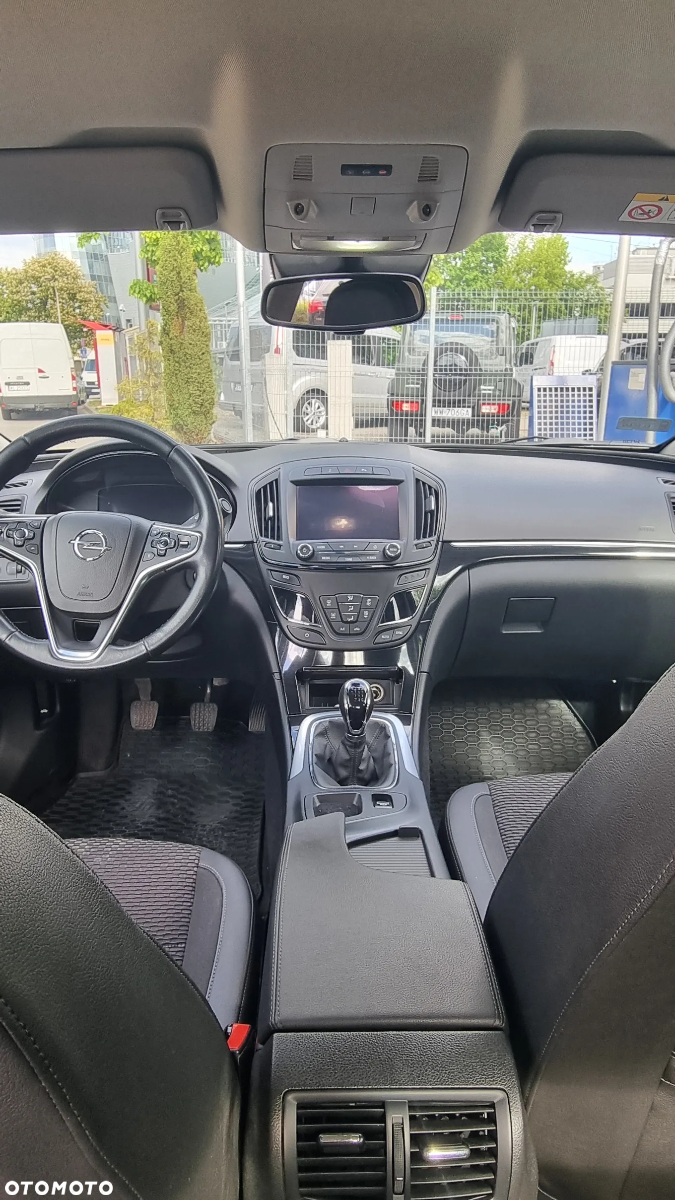 Opel Insignia - 8