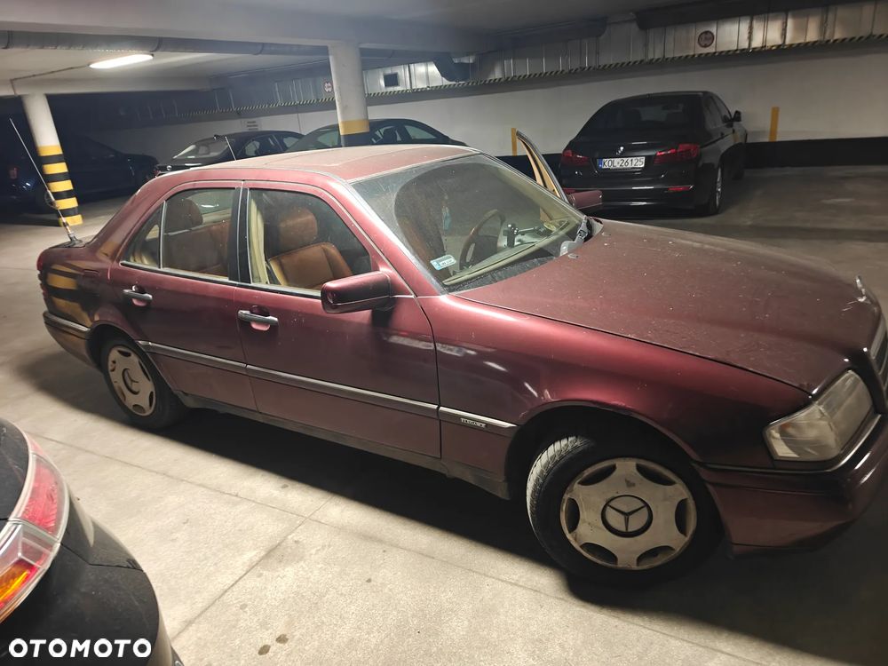 Mercedes-Benz Klasa C 250 D Turbo Elegance - 7