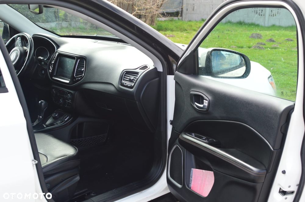 Jeep Compass - 8