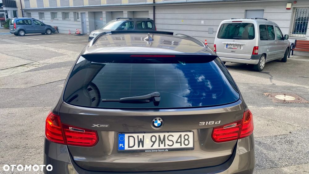 BMW Seria 3 318d xDrive - 8