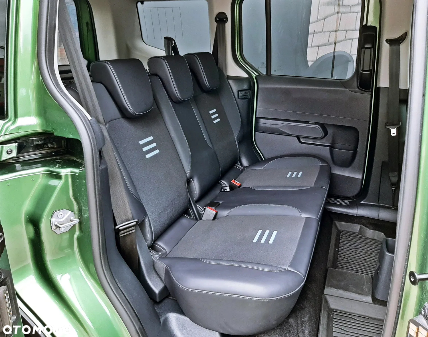 Ford Tourneo Courier 1.0 EcoBoost Active - 30