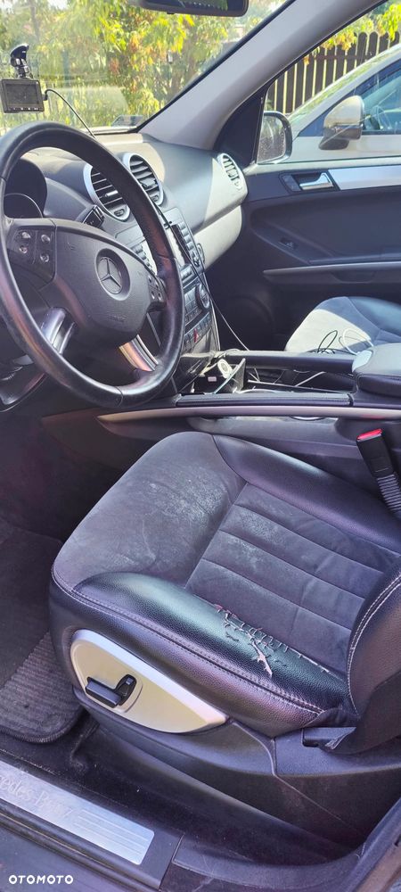 Mercedes-Benz ML - 6