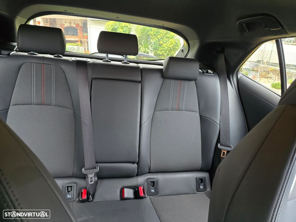 Toyota Corolla 1.8 Hybrid GR-Sport - 17