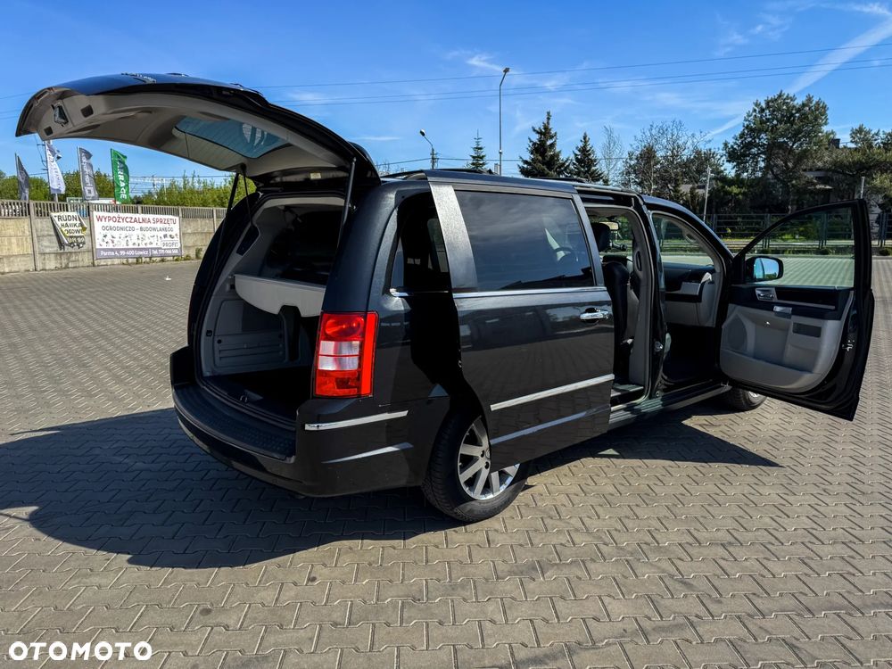 Chrysler Grand Voyager - 33