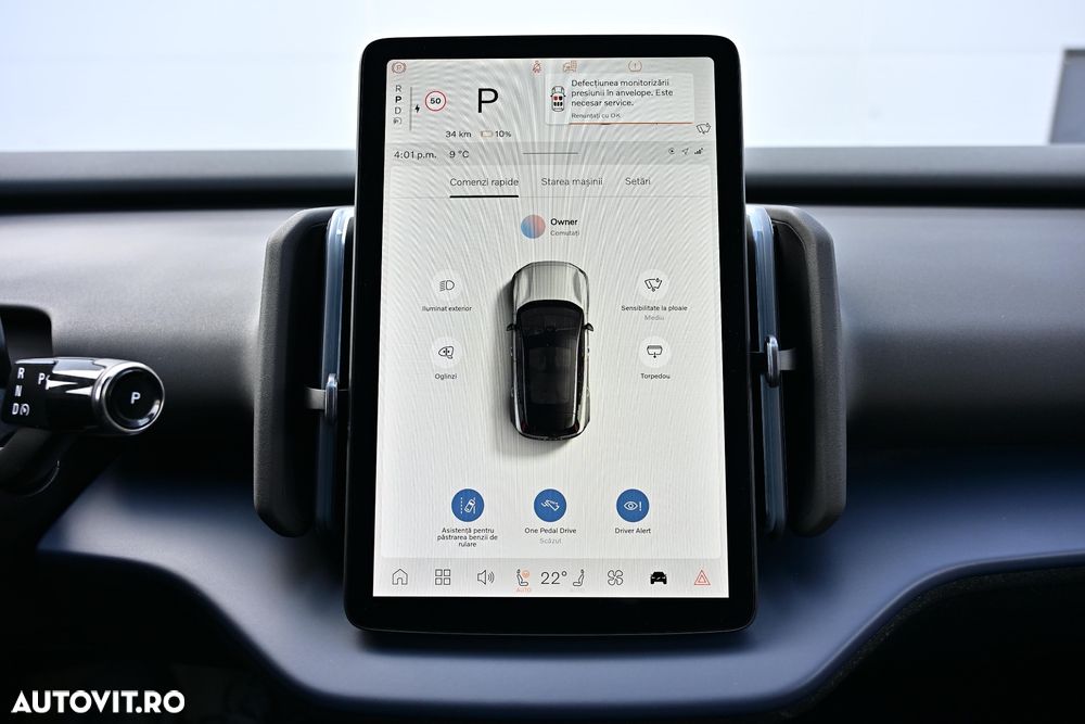 Volvo EX30 Single Motor Extended Range RWD Core - 23