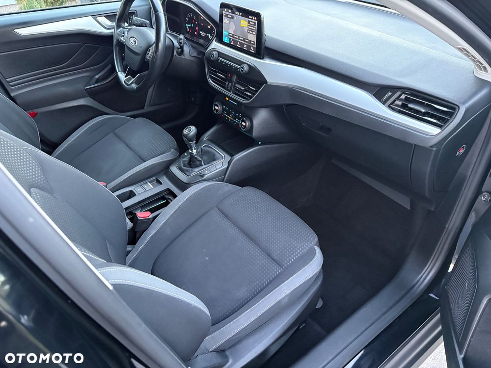 Ford Focus 1.0 EcoBoost Titanium X - 10
