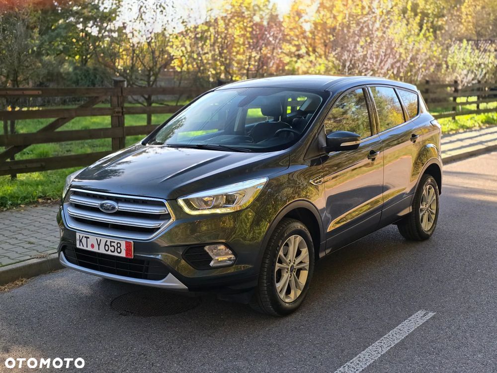 Ford Kuga 1.6 EcoBoost 2x4 Titanium - 9
