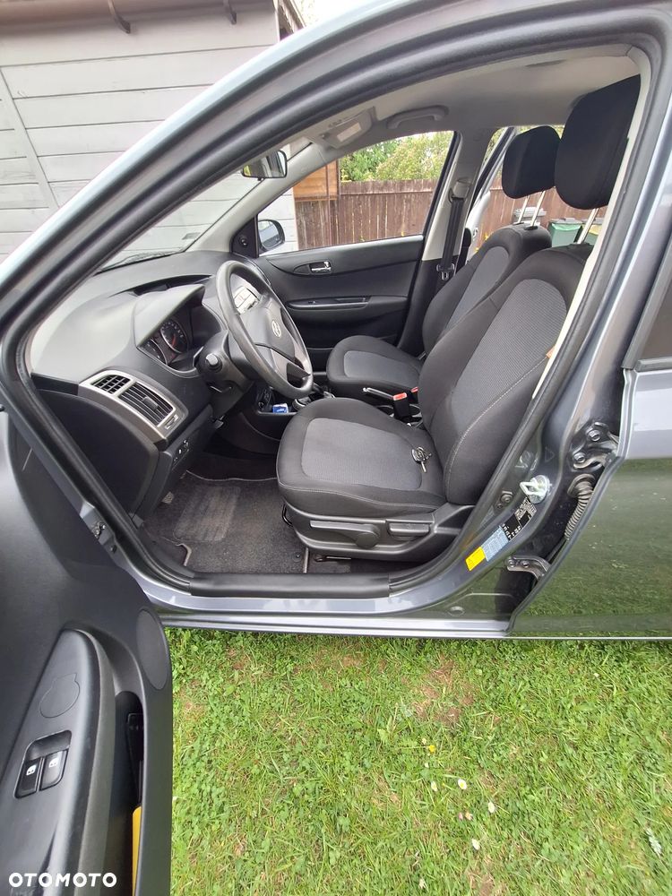 Hyundai i20 1.25 Classic + - 17