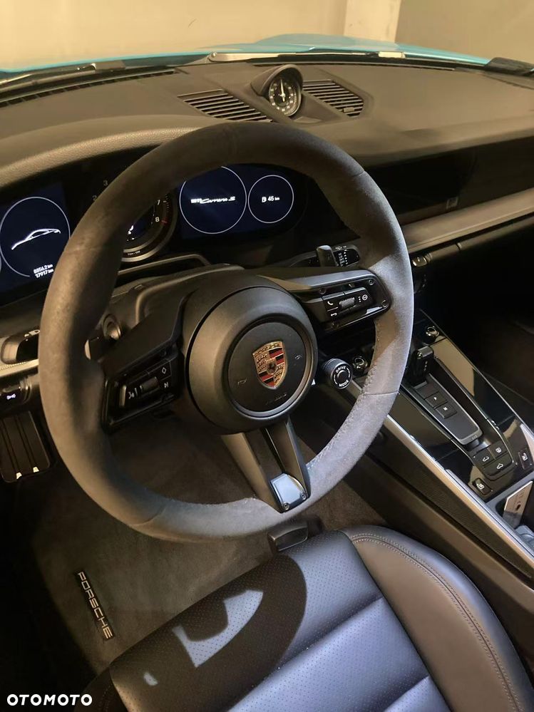 Porsche 911 Carrera S - 5