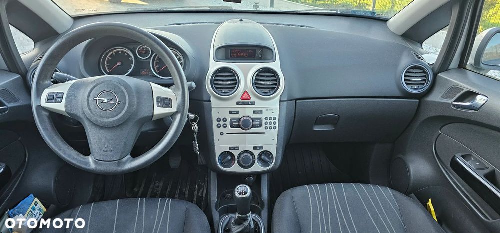 Opel Corsa 1.2 16V Enjoy - 12