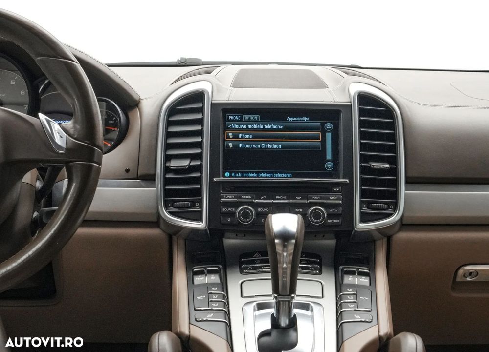 Porsche Cayenne - 19