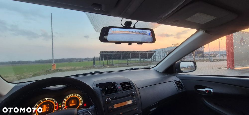 Toyota Corolla 1.6 Premium - 16