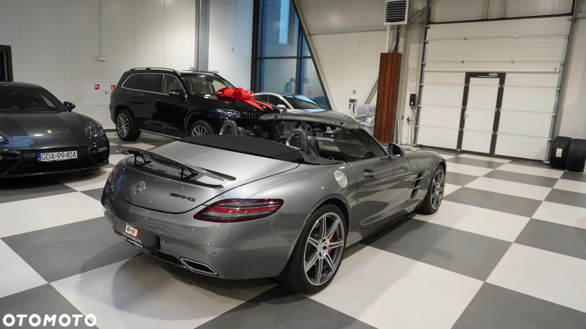 Mercedes-Benz SLS AMG - 3