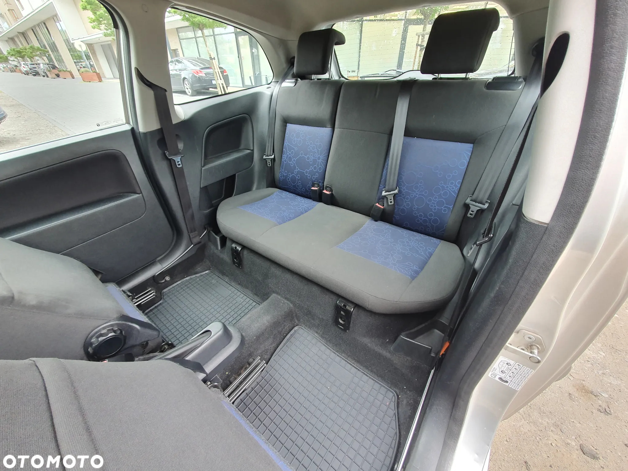 Ford Fiesta 1.4 Ambiente - 13