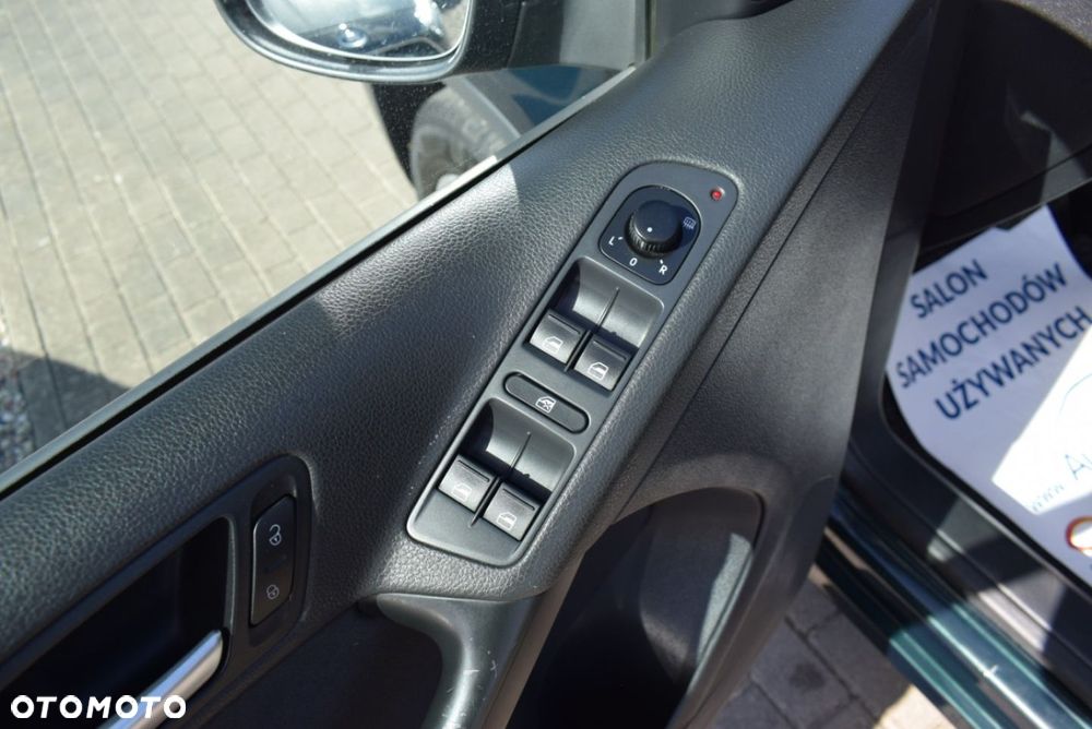 Volkswagen Tiguan - 16