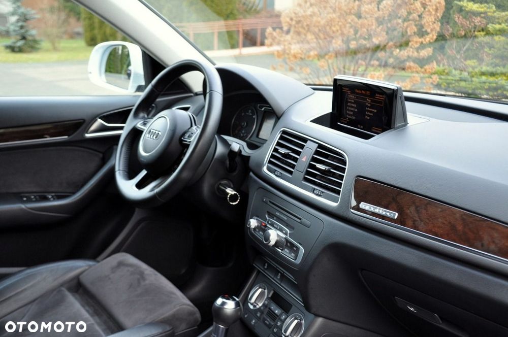 Audi Q3 - 18