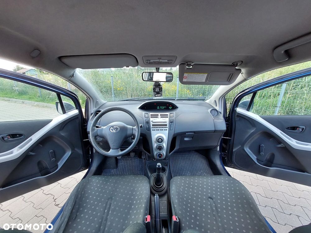 Toyota Yaris 1.0 Luna A/C - 8