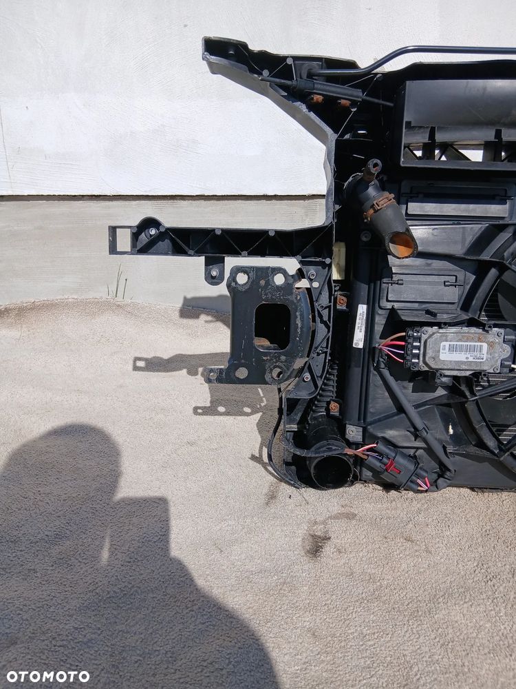 PAS PRZEDNI CZOŁÓWKA KOMPLETAN SEAT LEON II LIFT ROK 09/12 1,6 TDI - 6