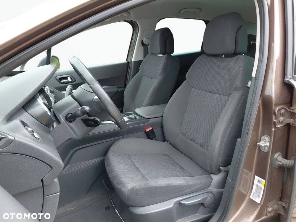 Peugeot 3008 1.6 HDi Style - 13
